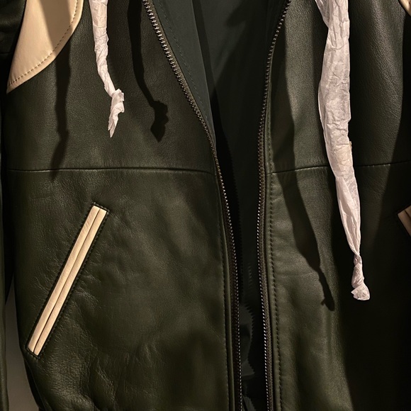 Reversible Leather Varsity- Coach - Picture 3 of 6